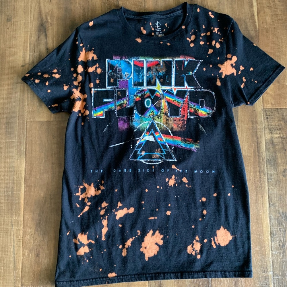 Primitive size medium Pink Floyd black t-shirt
